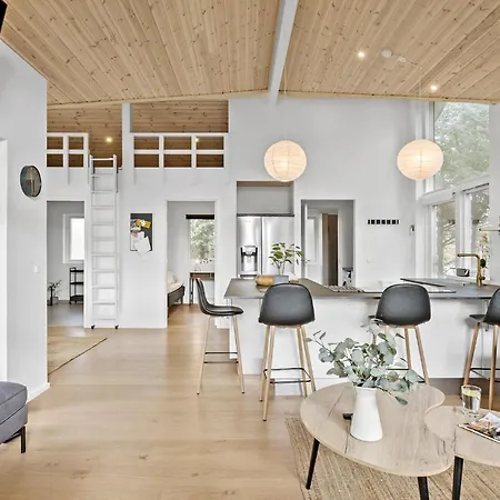 Hébergement de vacances Lovely In With Kitchen *