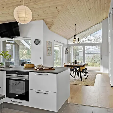 Lovely In With Kitchen *