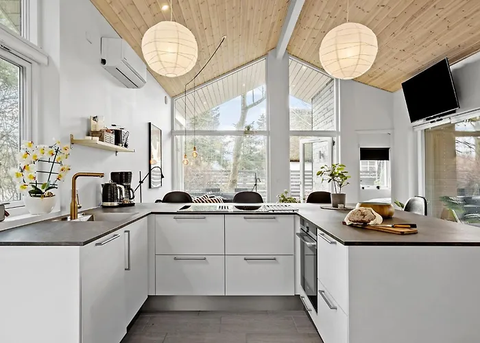 Lovely In With Kitchen Hadsund